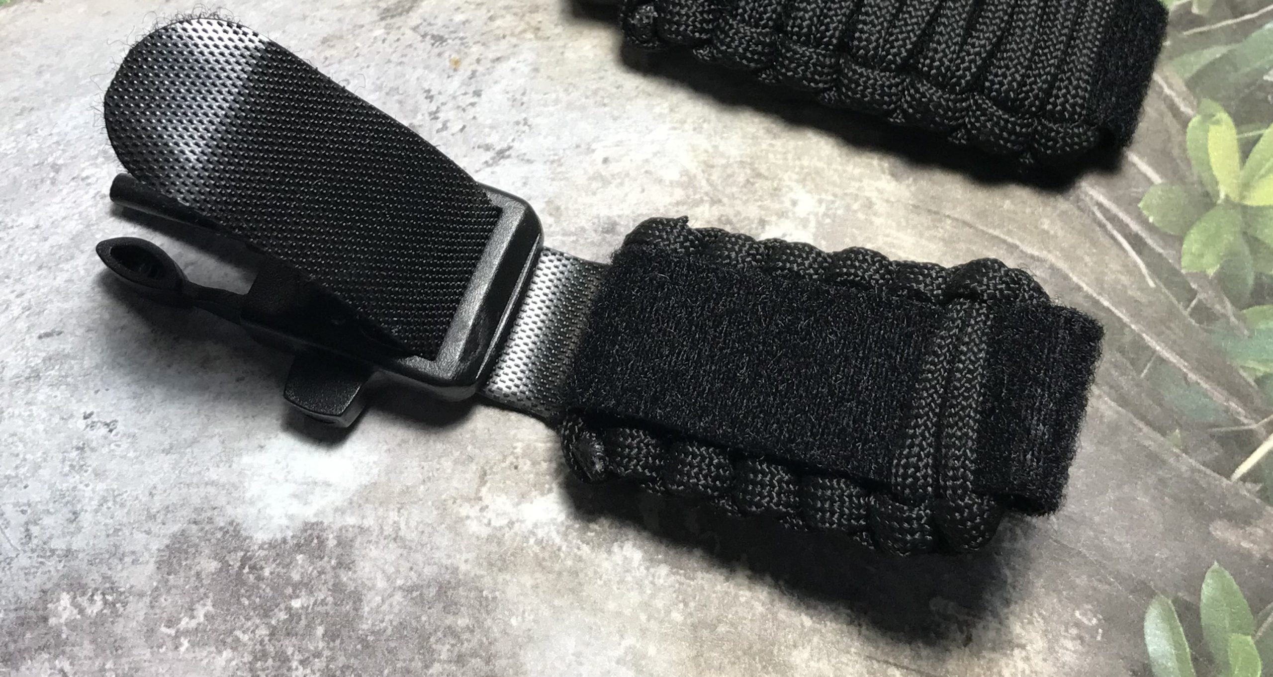 Band expands 1 extra inch for comfort