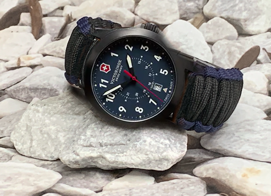 BLUE VICTORINOX BAND
